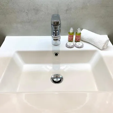 Maxim - Easy Апартаменты *